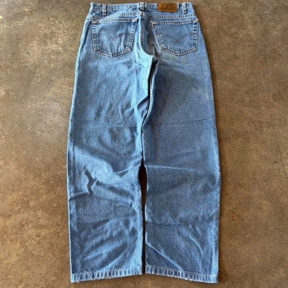 2000s levis straight leg jeans - Picture 1 of 5